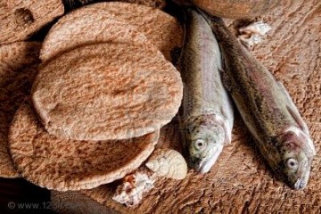 five-loaves-of-bread-and-two-fish1